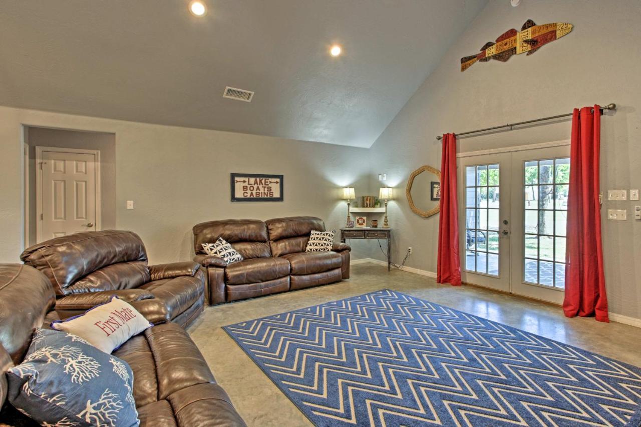 Modern Retreat With Gas Grill - Walk To Lake Texoma! Kingston Exteriér fotografie